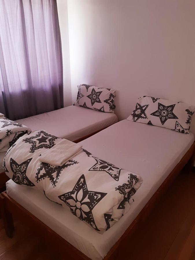 Хостел Back2Roots Backpackers Виндхук Экстерьер фото